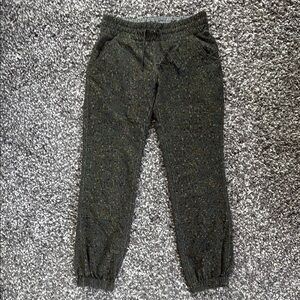 MEC 2short court woman’s light weight pants with Elastic Cuffs